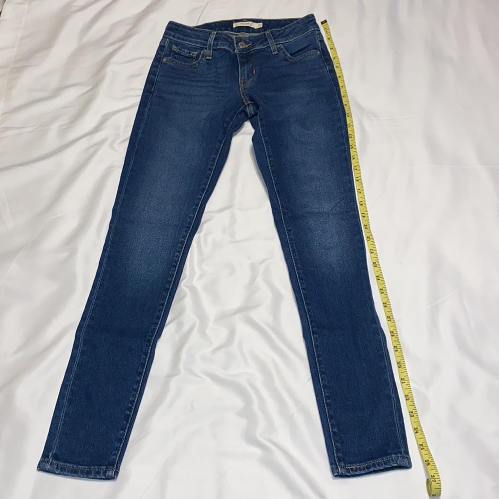 711 Levi’s skinny jeans. Size 23. - Picture 7 of 13